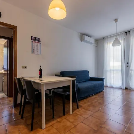 3v With Pool Apartament