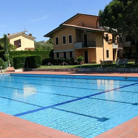 3v With Pool Lejlighed *